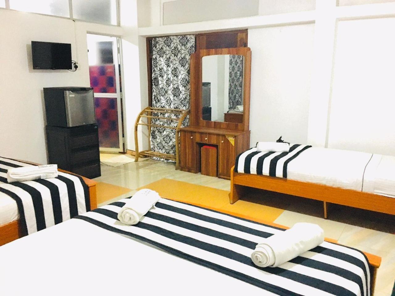 Aura City Hostel Анурадхапура Экстерьер фото
